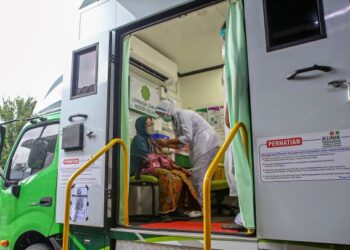 APAKAH sekatan demi sekatan yang dikenakan kepada mereka yang tiada sijil vaksin mampu mengubah pendirian golongan antivaksin?