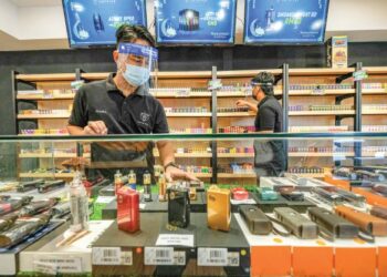 KAJIAN mendapati lebih 50,000 perokok dilaporkan berjaya berhenti merokok dengan bantuan  kaedah pengurangan kemudaratan tembakau.