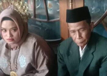 JARAK umur pasangan ini adalah 48 tahun iaitu hampir separuh abad. -TRIBUNNEWS