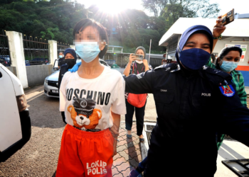 WANITA yang disyaki membunuh suaminya di Flat Nipah, Taman Daya semalam ditahan reman selama tujuh hari bagi membantu siasatan.