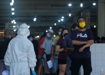 KES jangkitan baharu Covid-19 hari ini merekodkan sebanyak 11,079 sekali gus menjadi rekod paling tinggi sejak pandemik melanda Malaysia tahun lalu. - GAMBAR HIASAN/UTUSAN