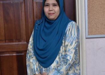ERMY AZZIATY ROZALI