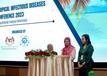ZALIHA Mustafa (tengah) ketika gimik merasmikan Tropical Infectious Disease Conference 2023 di Putrajaya. - UTUSAN/FAISOL MUSTAFA